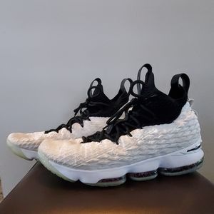 Lebron XV